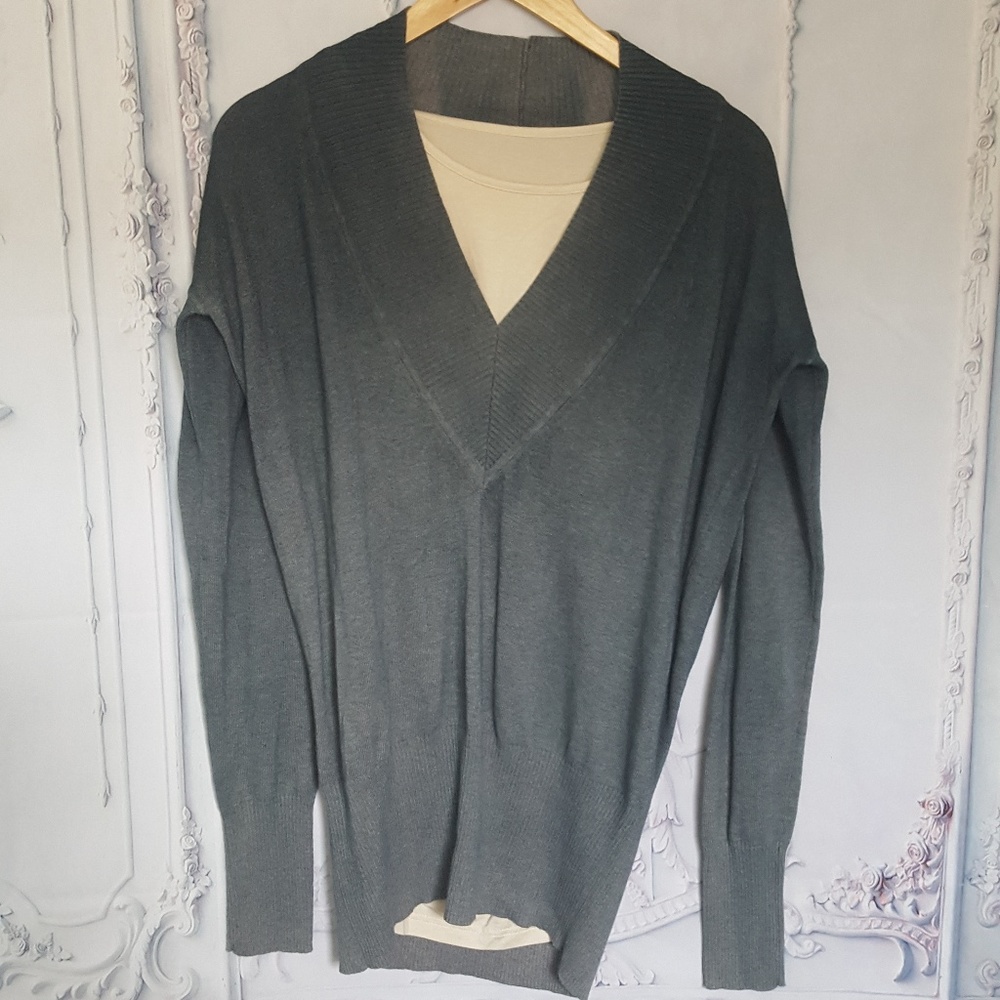 Mothers en Vogue Brooke's Pullover Sweater Size XS